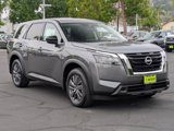 New 2025 Nissan Pathfinder S image 3