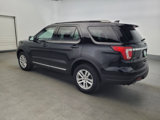 Used 2019 Ford Explorer XLT image 3
