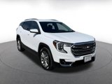 Used 2024 GMC Terrain SLT image 3