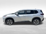 Used 2023 Nissan Rogue SV image 2