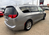 Used 2019 Chrysler Pacifica Limited image 4