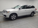 Used 2020 Nissan Pathfinder SL image 2