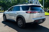 New 2025 Nissan Pathfinder SV image 4