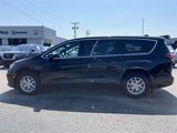 New 2025 Chrysler Pacifica Select image 4