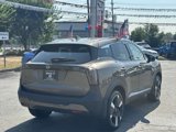 Used 2025 Nissan Kicks SR image 5