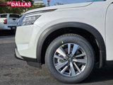 New 2025 Nissan Pathfinder SL image 6