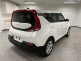 Used 2022 Kia Soul LX image 5