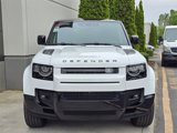 New 2025 Land Rover Defender 110 X-Dynamic SE image 3