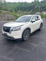 Used 2022 Nissan Pathfinder SV image 3