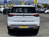 New 2025 Nissan Pathfinder SL image 3