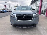 New 2025 Nissan Pathfinder Platinum image 3