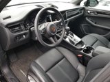 Used 2025 Porsche Macan image 4