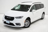 Used 2022 Chrysler Pacifica Touring-L image 2