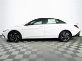 New 2025 Hyundai Elantra SEL image 2