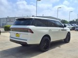 New 2025 Lincoln Navigator Reserve w/ Jet Appearance Package image 2