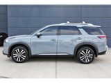 New 2025 Nissan Pathfinder Platinum image 3