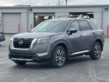New 2025 Nissan Pathfinder Platinum image 2