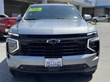 Used 2025 Chevrolet Suburban RST image 2
