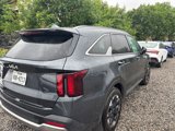Used 2024 Kia Sorento S image 5