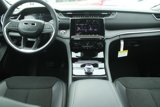 New 2025 Jeep Grand Cherokee Altitude image 5