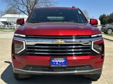 New 2025 Chevrolet Suburban LT image 4