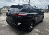 Used 2021 Toyota Highlander XLE image 6