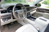 Used 2024 GMC Yukon Denali w/ Advanced Technology Package image 2