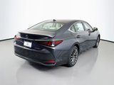 New 2025 Lexus ES 300h Ultra Luxury image 5