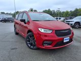New 2026 Chrysler Pacifica Limited image 2