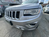Used 2015 Jeep Grand Cherokee Overland w/ Advanced Technology Group image 3