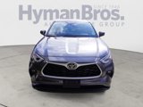 Used 2023 Toyota Highlander XLE image 2