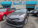 Used 2020 Toyota Camry LE image 3