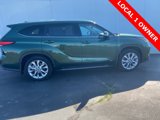 Certified 2023 Toyota Highlander Limited image 3