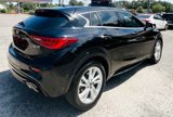 Used 2017 INFINITI QX30 image 4
