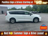 New 2025 Chrysler Pacifica Select image 3