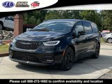 Used 2023 Chrysler Pacifica Touring-L w/ S Appearance Package image 3