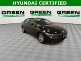Certified 2025 Hyundai Elantra SE image 2