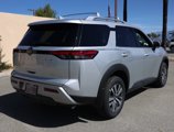 New 2025 Nissan Pathfinder SL image 4