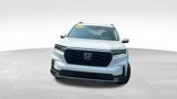 Used 2024 Honda Pilot Touring image 2