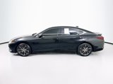 Used 2025 Lexus ES 300h w/ Premium Package image 4