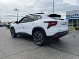 New 2025 Chevrolet Trax RS w/ Sunroof Package image 3