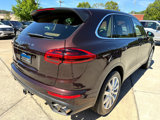 Used 2015 Porsche Cayenne S image 5