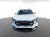 Used 2024 GMC Terrain SLT image 2