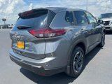 Used 2024 Nissan Rogue SV image 3