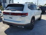 New 2025 Volkswagen Atlas SE image 3