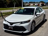 Used 2019 Toyota Camry LE image 2
