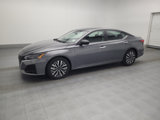 Used 2024 Nissan Altima 2.5 SV image 2