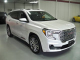 Used 2023 GMC Terrain Denali image 3
