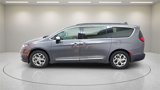 Used 2023 Chrysler Pacifica Limited image 5