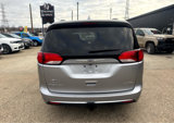 Used 2019 Chrysler Pacifica Limited image 3